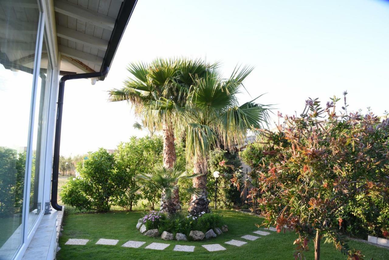 Villa Letizia Campofelice Di Roccella Exterior foto